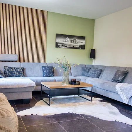 Zellpeak Apartment